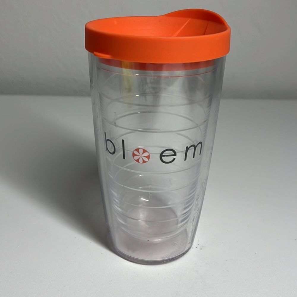 Tervis Made in USA Double Walled Clear  Lidded Insulated Tumbler 16oz